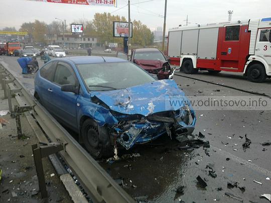 В ДТП на Можайском шоссе в Одинцово погибли двое — 12.10.2014, 12102014547 [1]